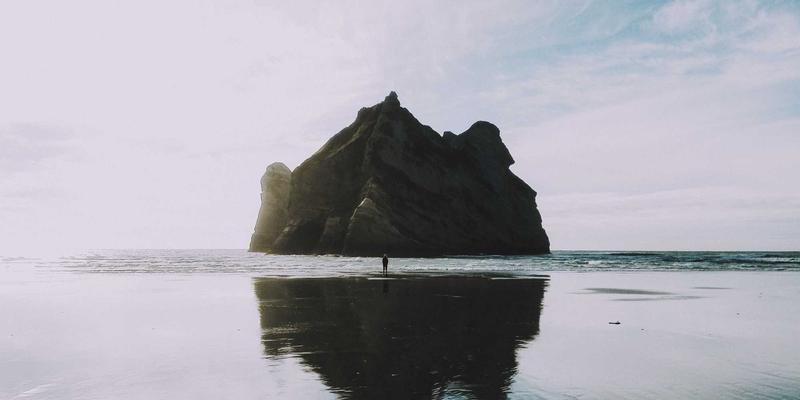 瑞福航危险品航空运输全流程合规指南：从分类鉴定到应急处理，保障国际货运供应链安全